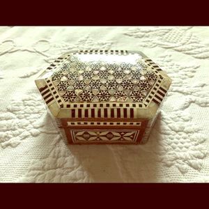 Hand made mother of pearl jewlery box